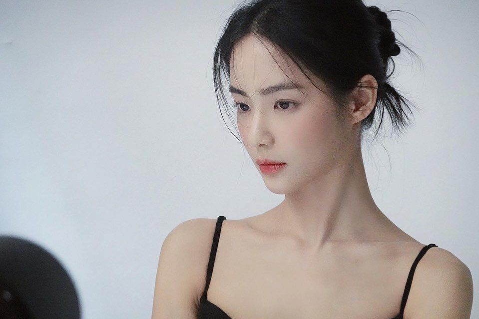 Chẳng cần đi spa, ngồi ngay tại nhà tự trị mụn đầu đen