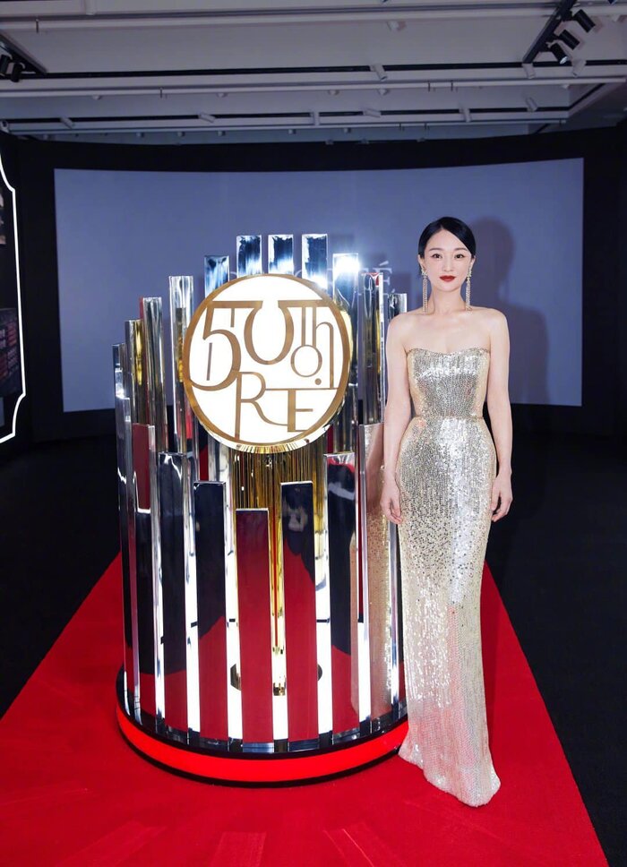 Châu Tấn tham gia sự kiện kỷ niệm 50 năm ngày ra mắt mỹ phẩm Decorté của Nhật Bản.