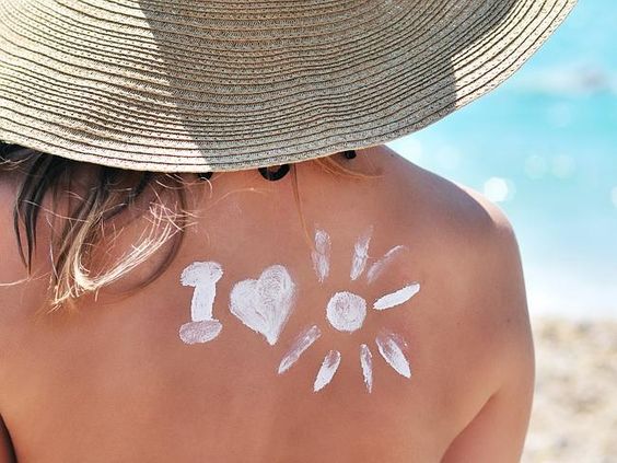 Nếu không muốn lão hóa sớm hãy nằm lòng cách chống nắng khi ra đường