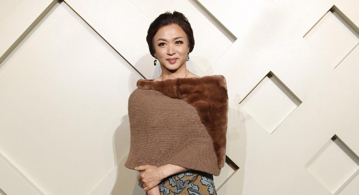 Ngôi sao chuyển giới Trung Quốc trở thành gương mặt đại diện cho dòng nước hoa của Dior 