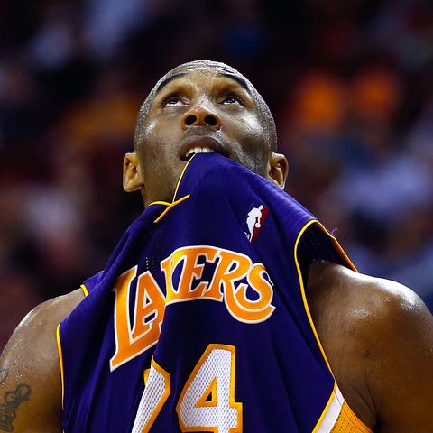 Kể từ ngày 13/4, gia đình Kobe Bryant đã chính thức ngưng hợp tác với Nike do những bất đồng về cách thức phân phối những mặt hàng thể thao mang tên Kobe của hãng.