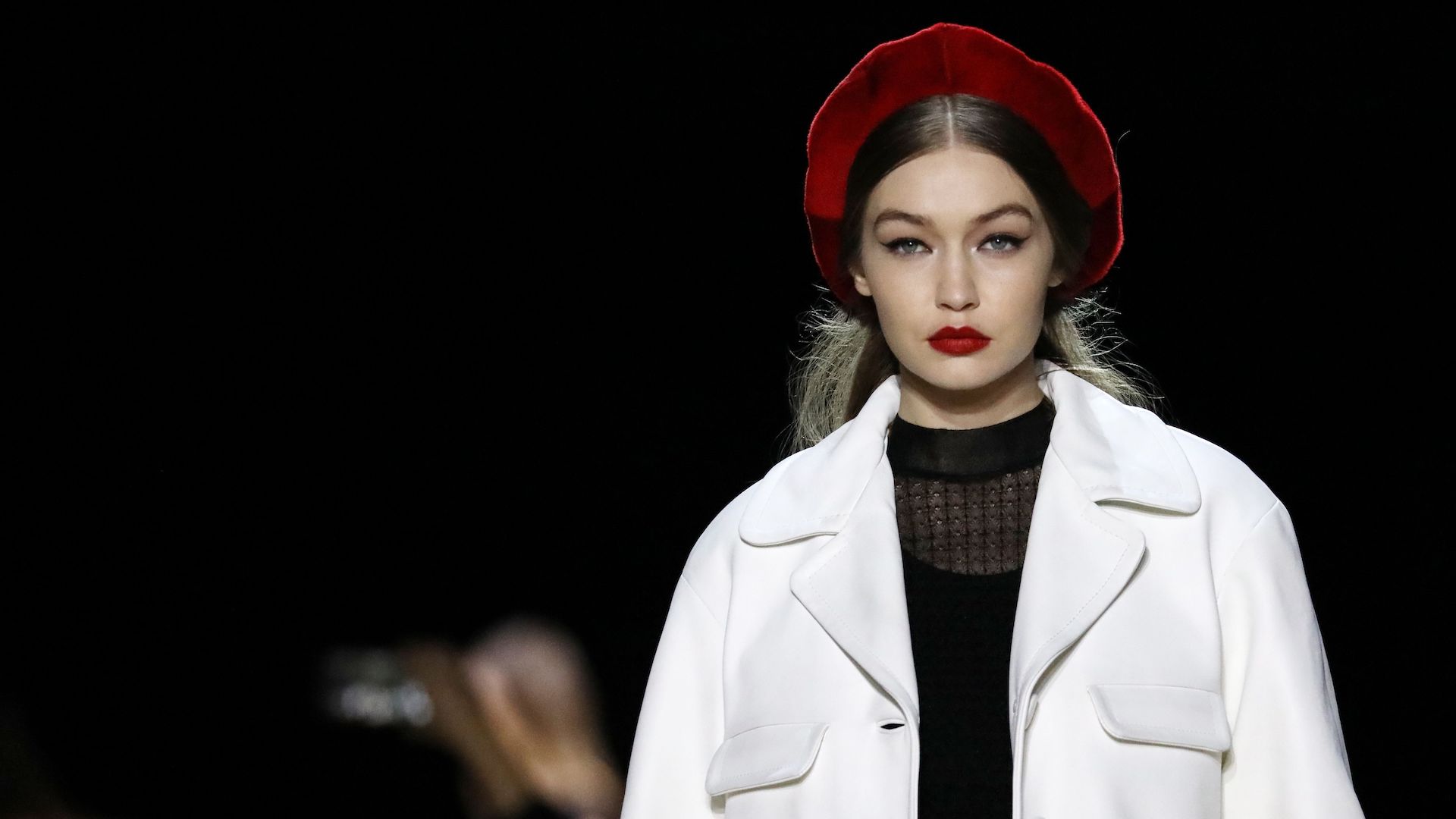 Marc Jacobs sẽ chính thức quay lại sàn diễn thời trang 