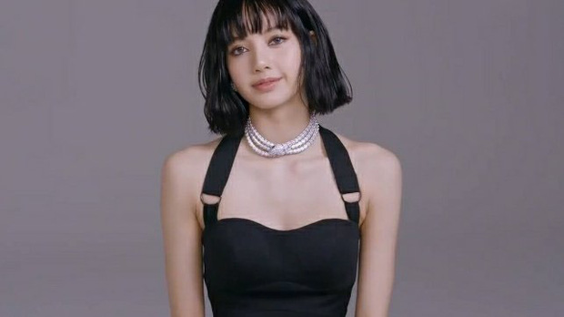 Lisa BLACKPINK ghi tên mình vào danh sách những idol đeo vòng cổ tiền tỷ