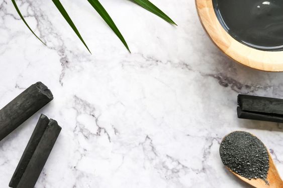 Than hoạt tính áp dụng trong làm việc đẹp có tốt như lời đồn? 