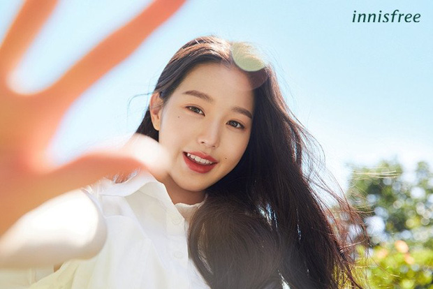 Nữ ca sĩ Jang Won Young chính thức trở thành gương mặt mới của Innisfree