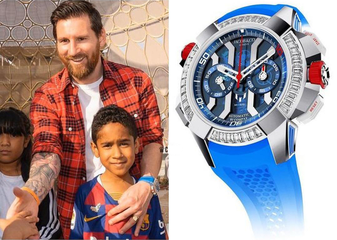 Số áo 30 của PSG rất yêu thích thương hiệu Jacob & Co. Trong ảnh anh đang đeo chiếc đồng hồ Jacob & Co. Epic X Chrono Sky Blue 47 mm. Chiếc đồng hồ có dây lỗ, mặt pha lê. Giá của thiết kế này là 921 triệu đồng.