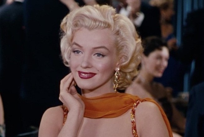 Bí quyết trang điểm của những nữ minh tinh đẹp nhất lịch sử điện ảnh 