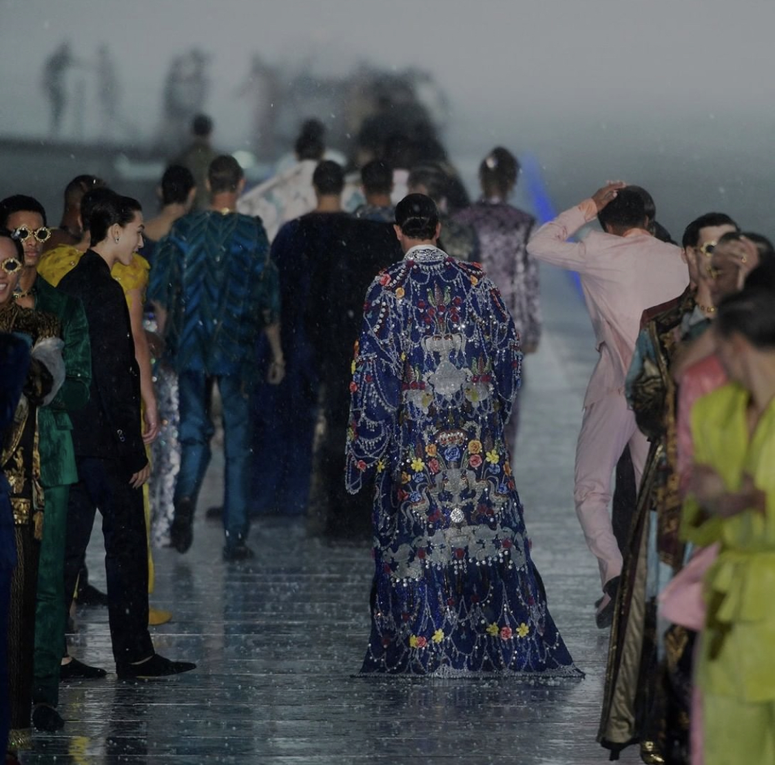 5 sự thật về show diễn hoành tráng Alta Moda Venezia 2021 của Dolce & Gabbana  - Ảnh 14