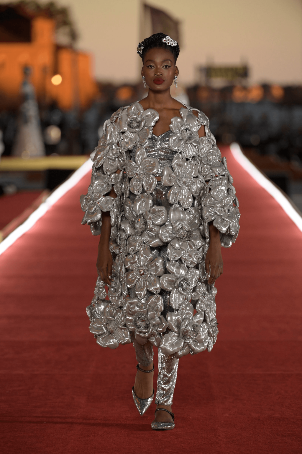 5 sự thật về show diễn hoành tráng Alta Moda Venezia 2021 của Dolce & Gabbana  - Ảnh 4