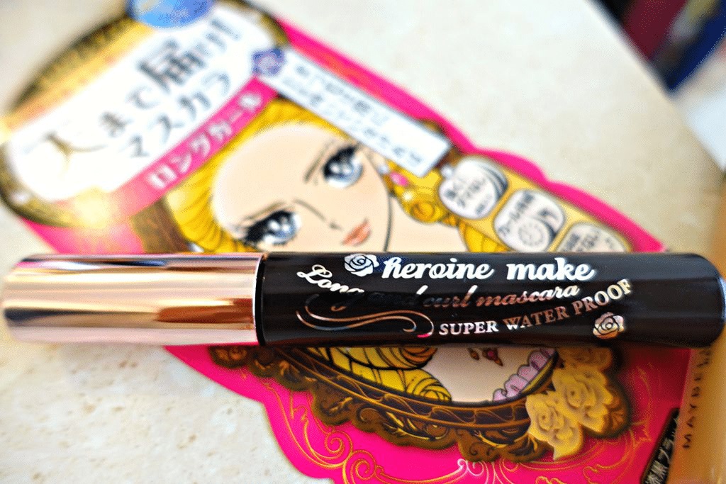 Mascara Kiss Me Nhật Bản: Mascara mệnh danh "thần thánh" có tốt không?