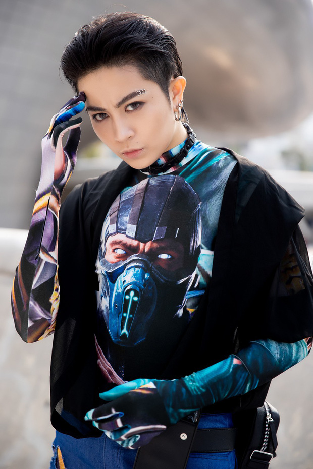 Vẻ đẹp phi giới tính của Gil Lê từng tạo điểm nhấn tại Seoul Fashion Week.