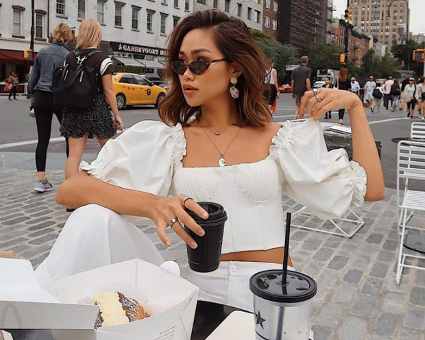 Trisha Đỗ là một Influencer trên Instagram. Hiện tại cô nàng đang sống tại New York, Mỹ. Trisha được yêu thích với nước da bánh mặt khoẻ mạnh, mái tóc bob uốn xoăn nhẹ và layout trang điểm sắc sảo tông nâu.
