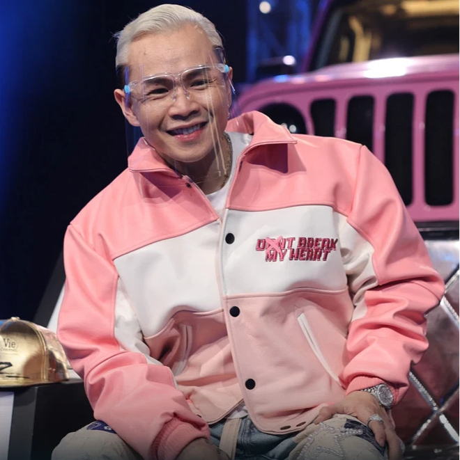 Binz 'đu trend' Chi Pu tại Rap Việt khiến thí sinh ngớ người không hiểu gì - Ảnh 1