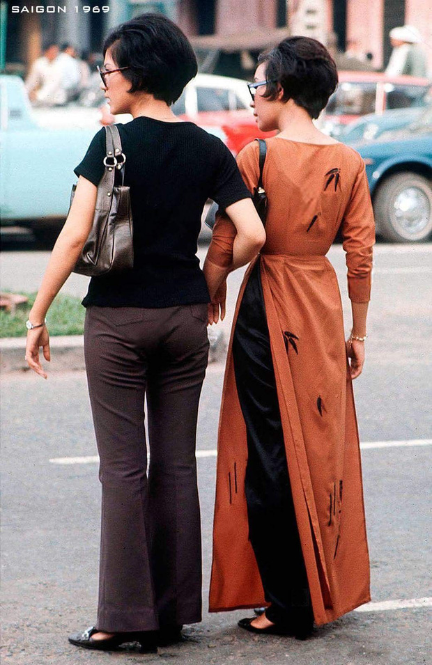 Tuy nhiên, theo thời gian những chiếc quần ống loe vẫn giữ vai trò quan trọng với lịch sử thời trang ở Việt Nam.