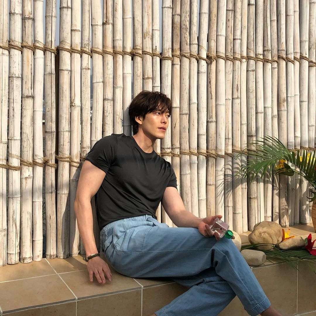 Chàng người mẫu điển trai Kim Woo Bin