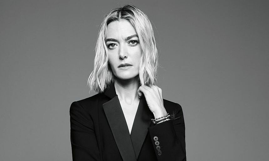 "Con vua thì lại làm vua": Con gái nhà sáng lập Zara - Marta Ortega chính thức tiếp quản tập đoàn 