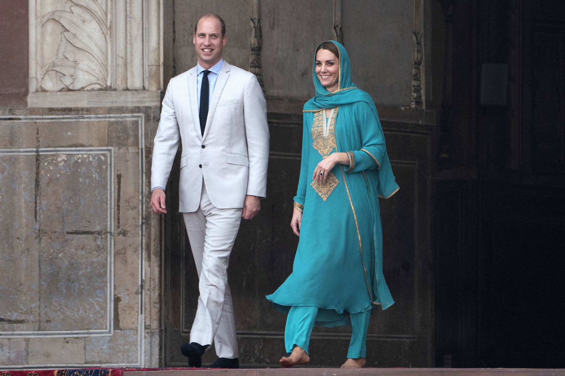 Công nương Kate và hoàng tử Willam là biểu tượng của tình yêu và thời trang của nước Anh.