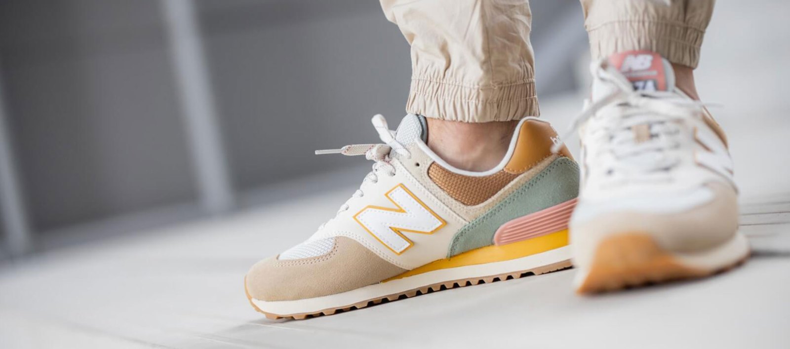 New Balance bị khách hàng tẩy chay vì giày Mỹ nhưng lại sản xuất tại Trung Quốc