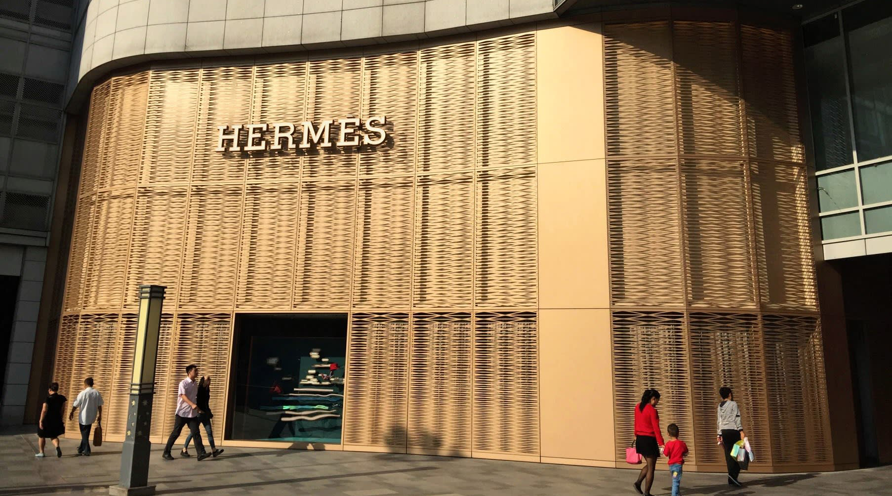 Tại sao các thương hiệu thời trang cao cấp thất bại tại Trung Quốc?  