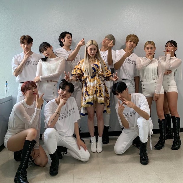 Sướng như ekip sao, suốt ngày được tặng đồ hiệu  - Ảnh 2