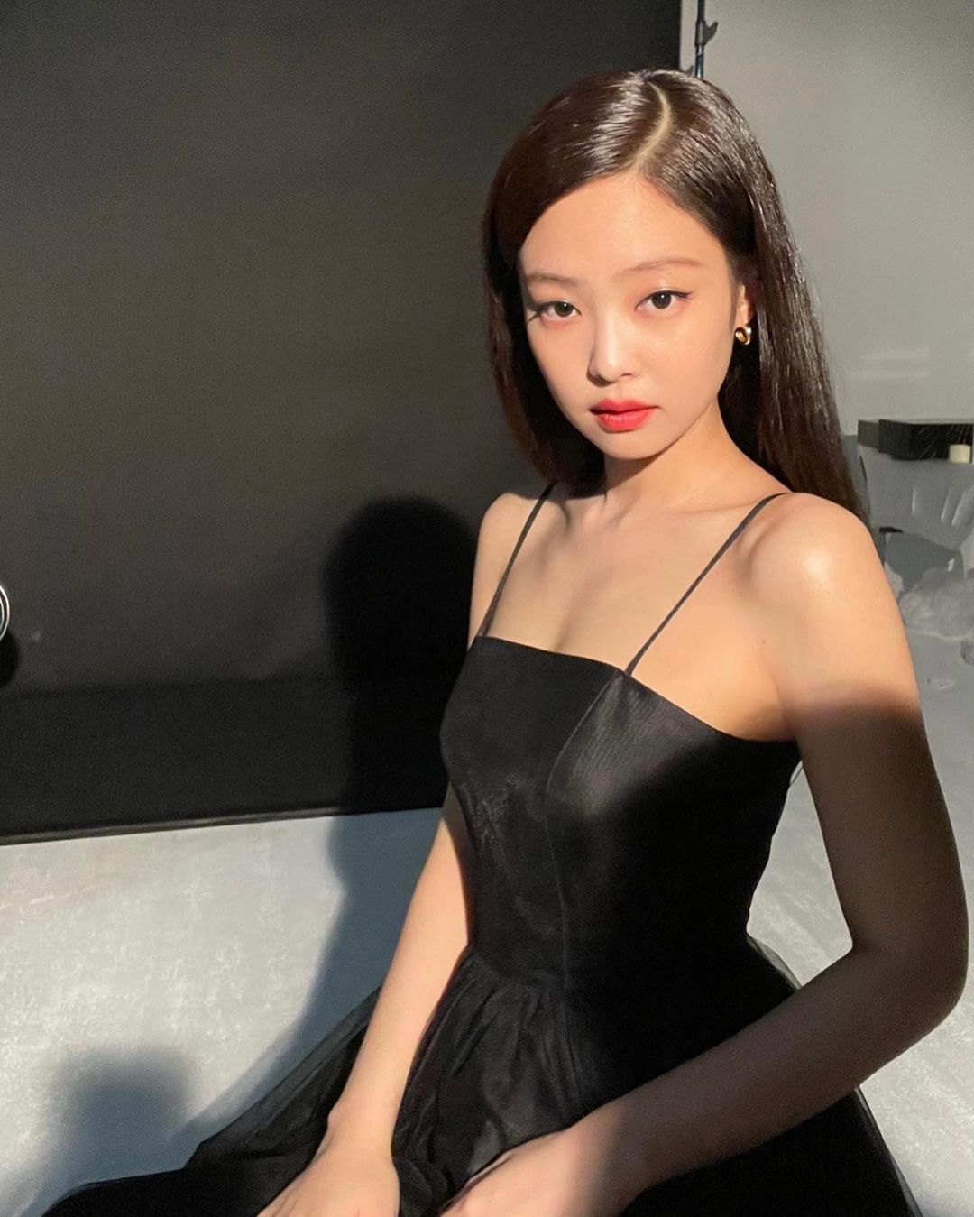 8 yếu tố tạo nên phong cách thời trang Jennie - Ảnh 6