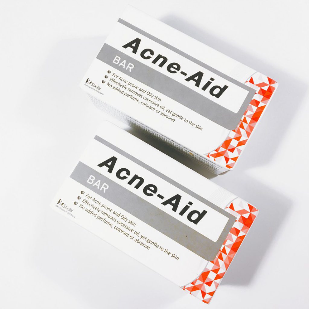 Acne-Aid Bar có thể dễ dàng được mua tại các hiệu thuốc lớn nhỏ