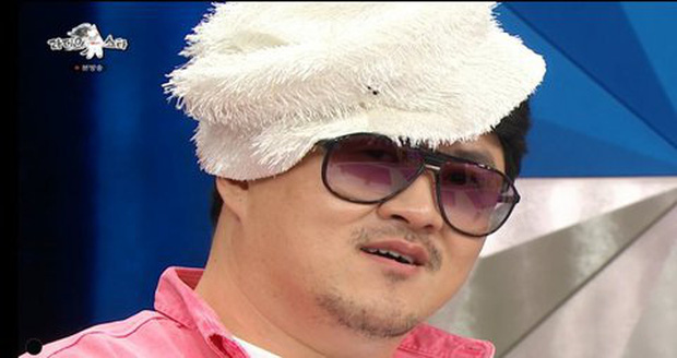 Chiếc mũ này đã được chính Chaeyoung khoe trên Radio Star.