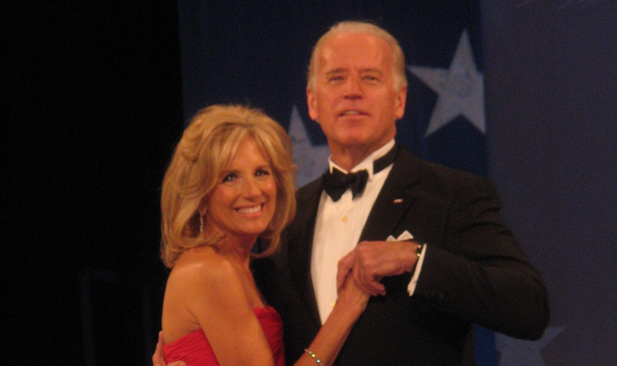 Joe Biden từng cảm ơn vợ mình - bà Jill vì đã luôn yêu thương các con của ông với vợ trước.