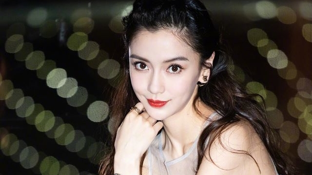 “Bông hồng lai” Angelababy: Từ người mẫu vô danh đến top những người nổi tiếng quyền lực nhất Trung Quốc