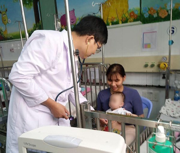 F1 khai báo sai, 20 nhân viên y tế phải đi cách ly khẩn cấp