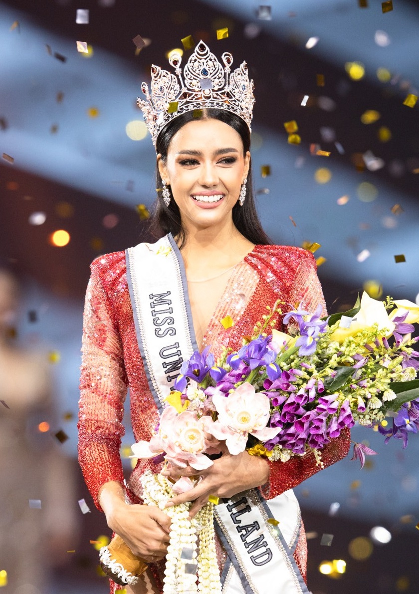 Nguwoif đẹp mang 2 dòng máu Thái Lan - Canada đăng quang Hoa hậu Hoàn vũ Thái Lan