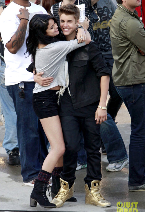 Selena Gomez và Justin Bieber từng là 1 trong những cặp đôi đẹp nhất của Hollywood