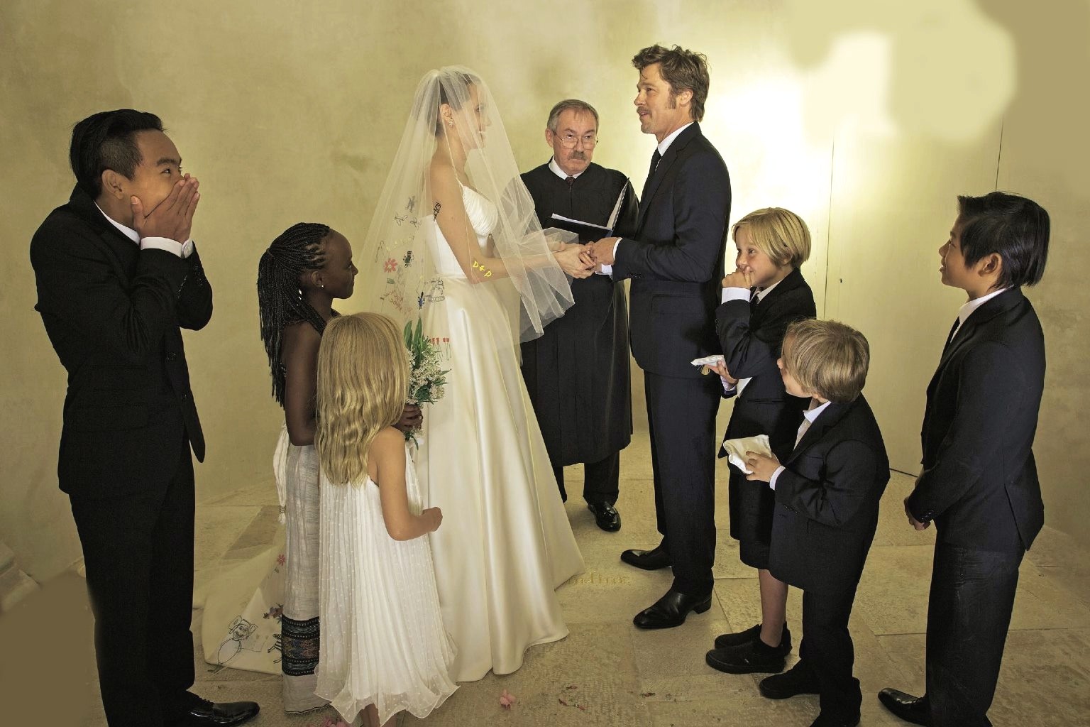 Đám cưới của cặp đôi đình đám 1 thời của Hollywood