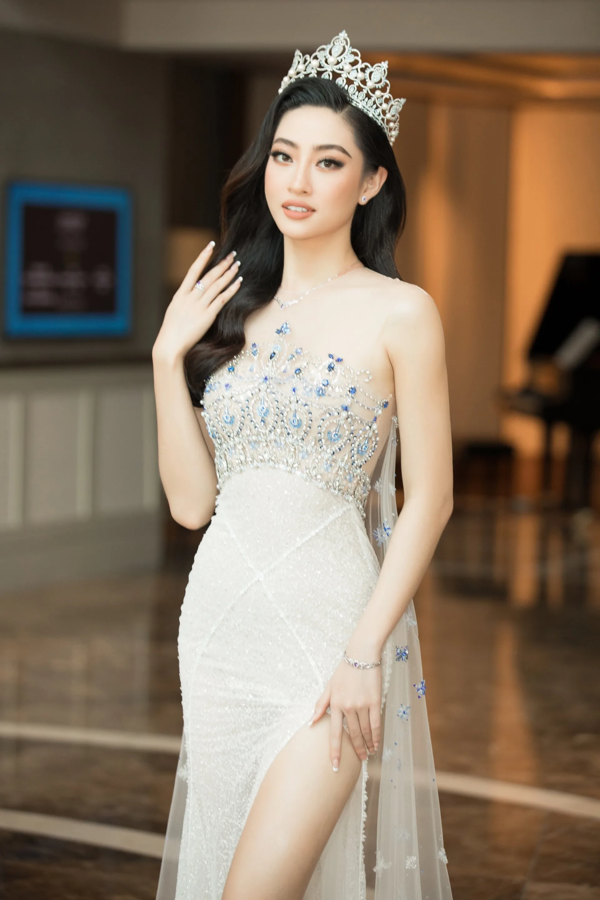 Tường San chiếm spotlight tại họp báo khởi động Miss World Vietnam 2021 vì nghi vấn mang bầu - Ảnh 11