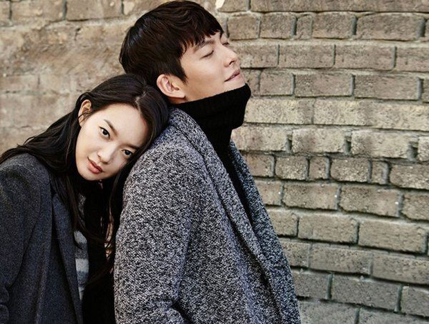 Cặp đôi Kim Woo Bin - Shin Min Ah được Knet ưu ái gọi là 'cặp đôi cổ tích' bởi sự gắn bó bền chặt, cùng nhau vượt qua khó khăn.