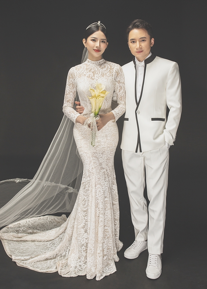 Bộ ảnh cưới của Phan Mạnh Quỳnh và Khánh Ly được thực hiện theo concept đơn giản