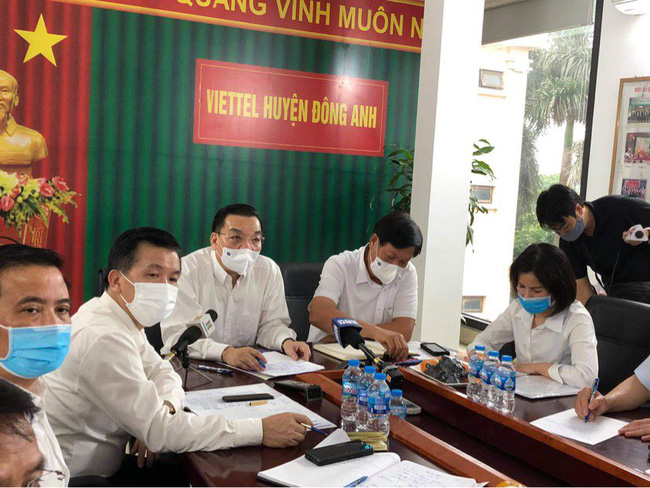 Buổi họp của UBND thành phố Hà Nội về trường hợp của Bệnh viện Bệnh Nhiệt đới Trung ương trong chiều nay.