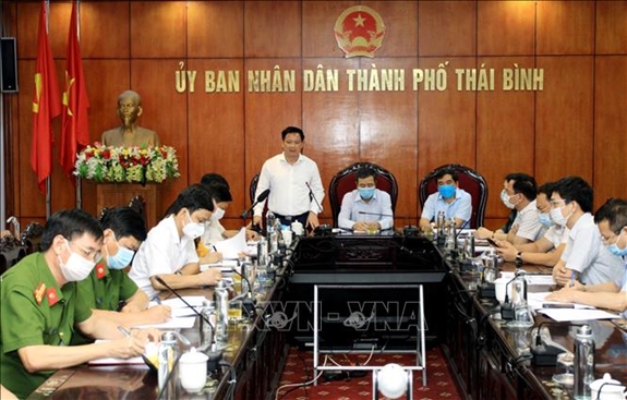 Cuộc họp của UBND tỉnh Thái Bình sau khi trên địa bàn tỉnh xuất hiện 5 trường hợp dương tính với SARS-CoV-2