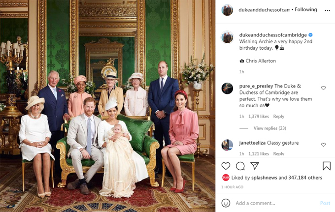 Bức ảnh những người đứng đầu Hoàng gia Anh trong lễ rửa tội của Archie vào tháng 7/2019.
