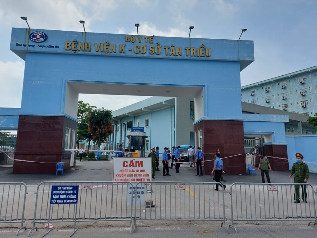 Bệnh viện K Tân Triều hiện đang được lập rào chắn phong tỏa