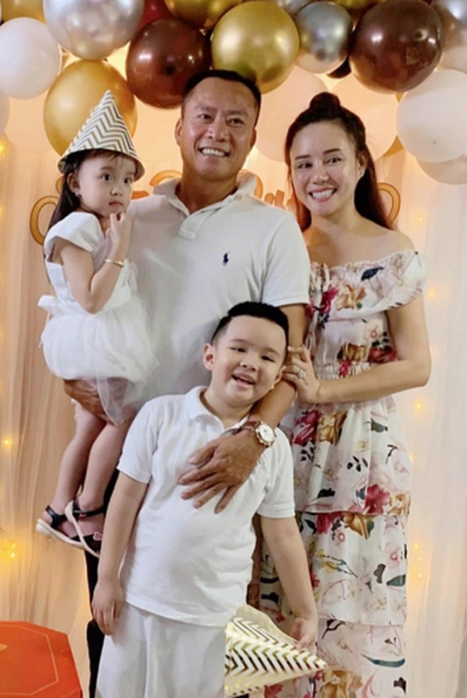 Gia đình của ca sĩ Vy Oanh