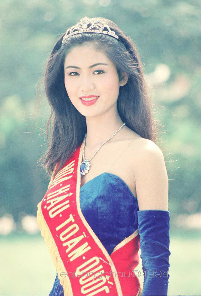 Hình ảnh khó quên của Hoa hậu Thu Thủy khi vừa đăng quang ngôi vị Hoa hậu Việt Nam 1994