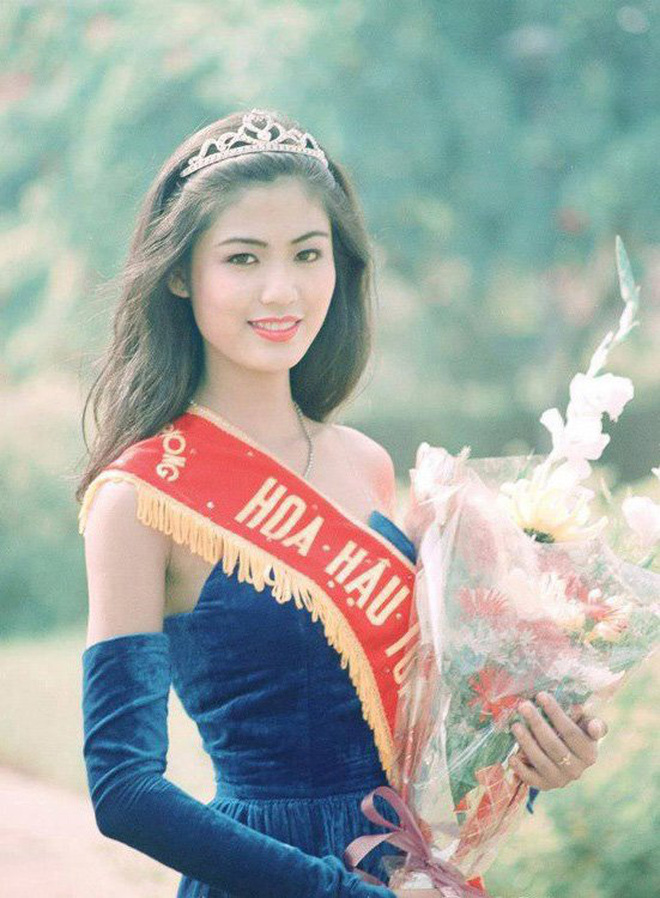 Hình ảnh 'kinh điển' của Hoa hậu Thu Thủy sau khi đăng quang là ký ức khó quên với nhiều thế hệ khán giả những năm cuối năm 90