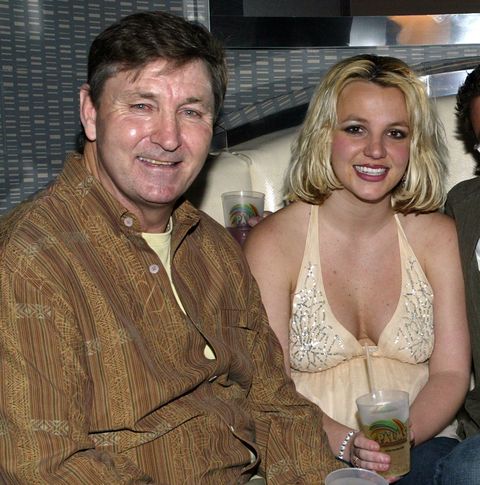 Britney Spears khẳng định bản thân bị tước quyền tự do bởi chính cha ruột của mình