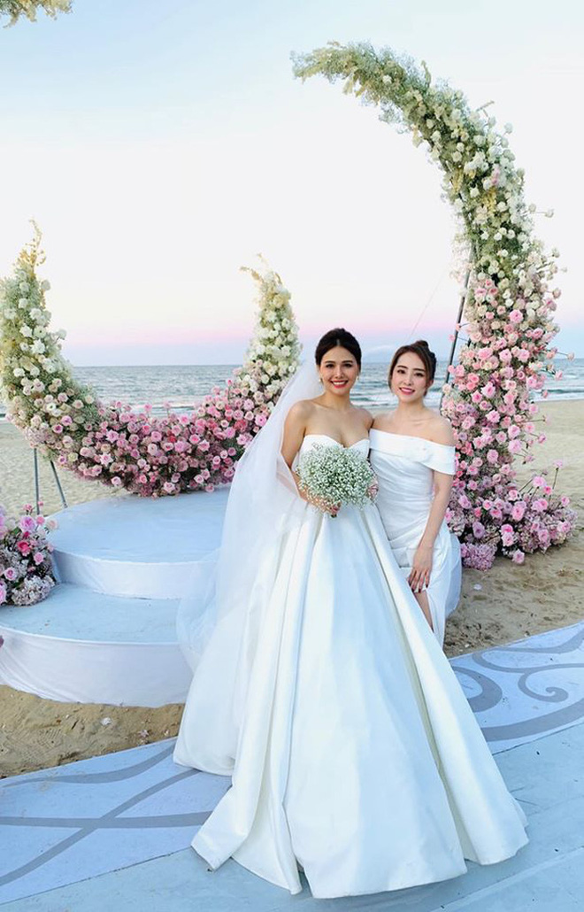 Đám cưới xa hoa, lãng mạn bên bãi biển của vợ chồng Phanh Lee