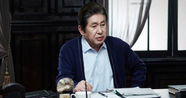 Kim Yong Gun: Kiếm củi 50 năm đốt một giờ vì người tình kém 39 tuổi