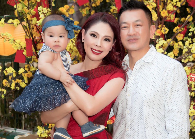 Thanh Thảo: Tình sử đình đám, U50 hạnh phúc bên chồng Việt kiều