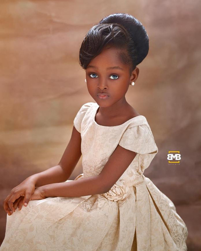 'Cô bé châu Phi đẹp nhất thế giới' thay đổi thế nào ở tuổi lên 7 - Ảnh 5
