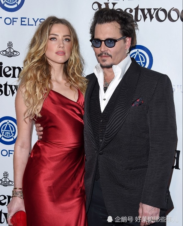 Amber Heard và Johnny Depp kết hôn năm 2015 và ly hôn sau chưa đầy 2 năm chung sống.
