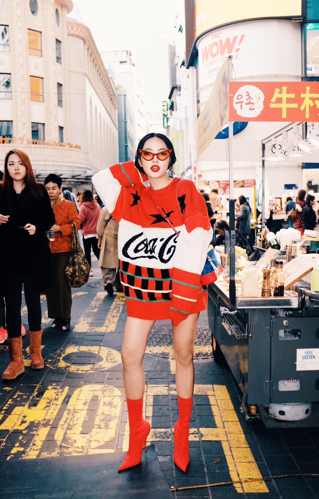 Châu Bùi trở thành nữ fashionista hàng đầu với phong cách đa dạng, độc đáo.